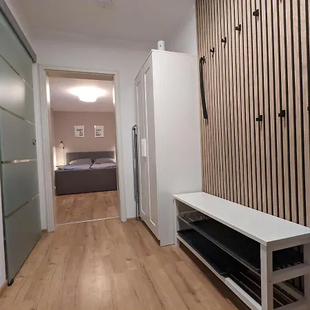 Pool - Sauna - 150m Skilift - Bikepark - Zentrum - Loft Lorenz Apartment Winterberg