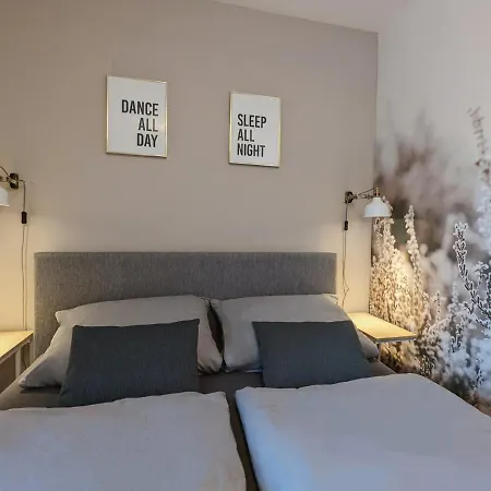 Pool - Sauna - 150m Skilift - Bikepark - Zentrum - Loft Lorenz * ווינטרברג